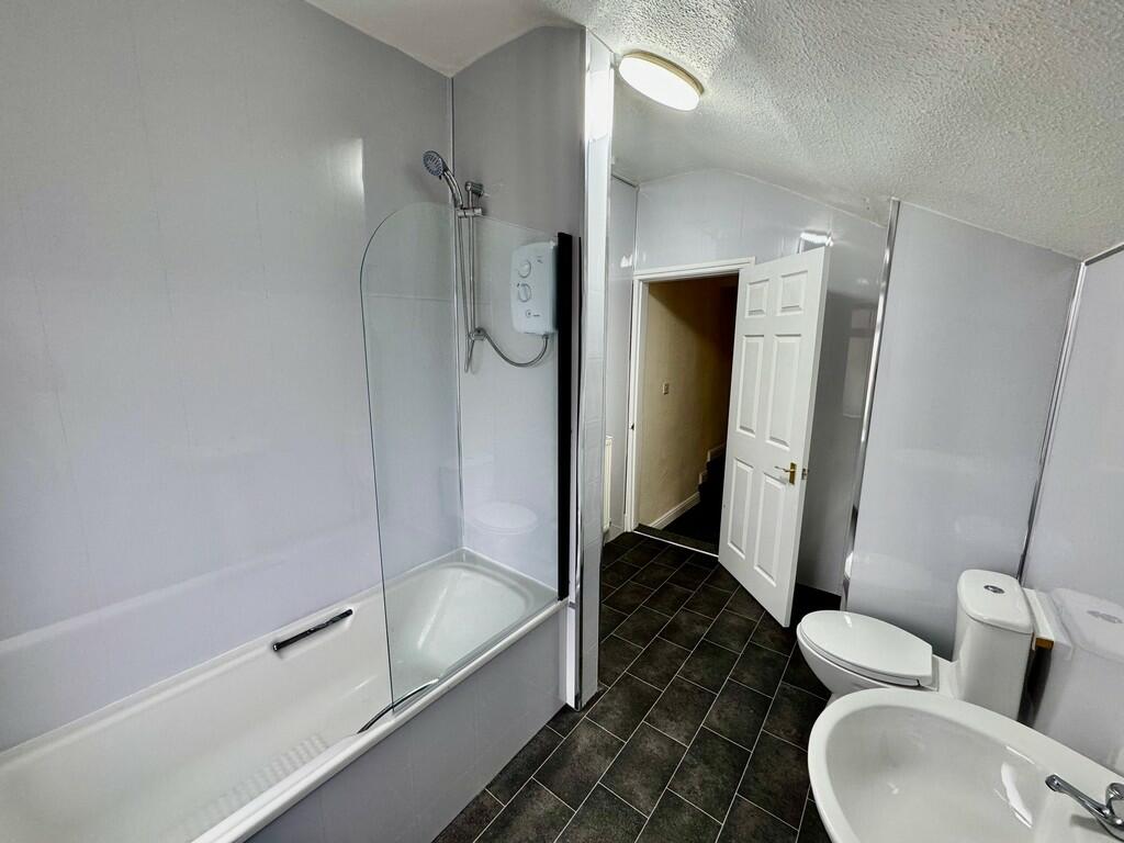 Additional image 12 of Grove Avenue, Solihull, West Midlands