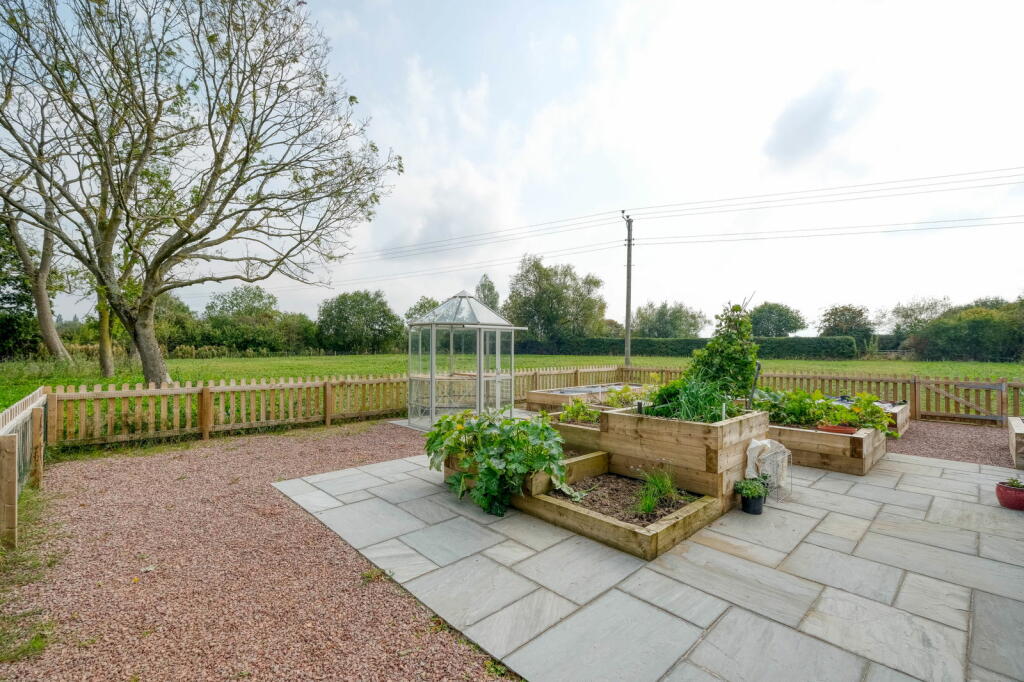 Additional image 19 of 3 Lion & Lamb Barns, Droitwich Road, Bradley Green B96 6RP