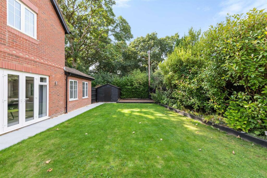 Additional image 20 of St Phillips Grove, Bentley Heath