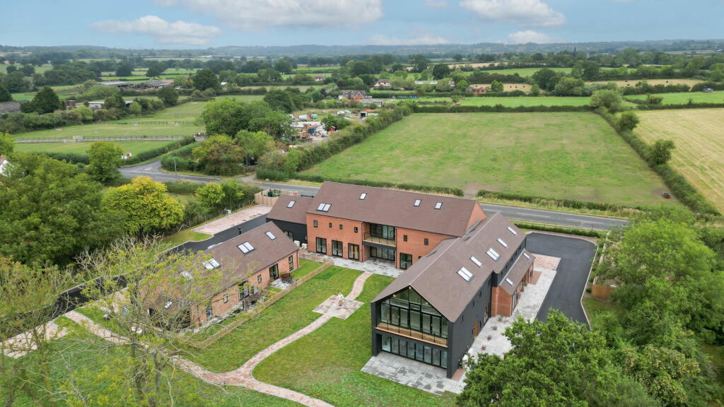 Additional image 15 of 3 Lion & Lamb Barns, Droitwich Road, Bradley Green B96 6RP