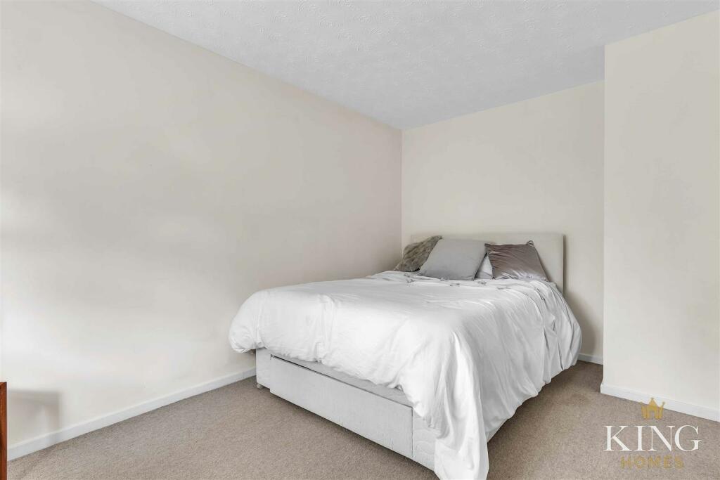 Additional image 5 of Gas House Lane, Alcester