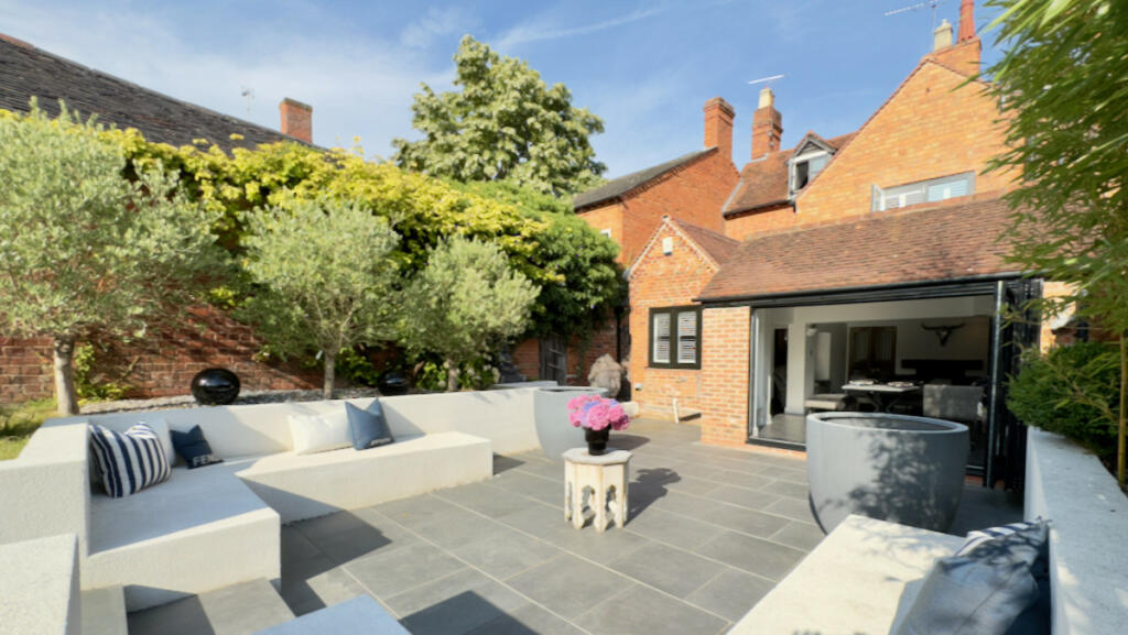 Additional image 5 of High Street, Henley-In-Arden, Warwickshire B95 5AG