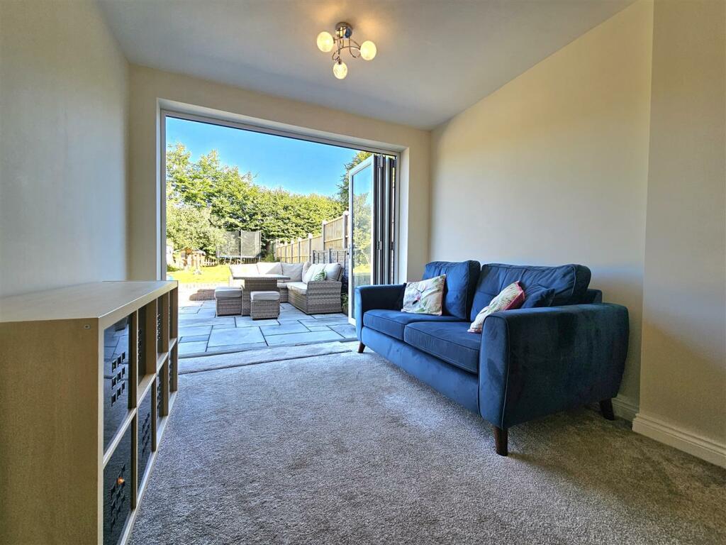 Additional image 6 of Henley Crescent, Solihull