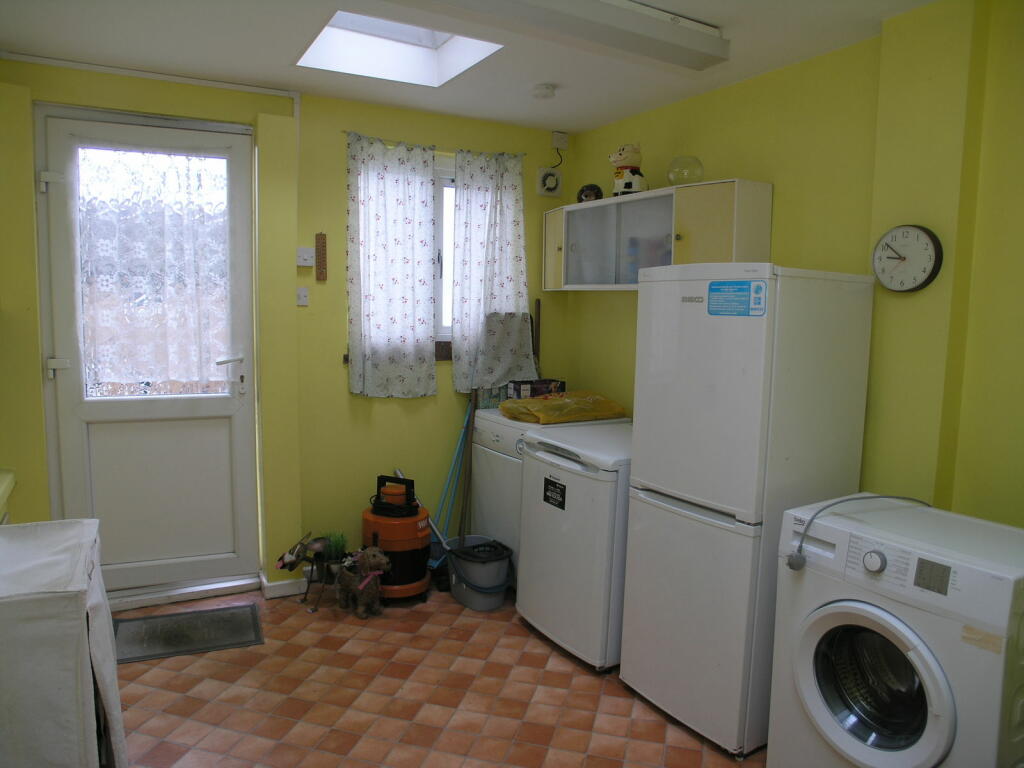 Additional image 5 of CRADLEY HEATH, Briery Close