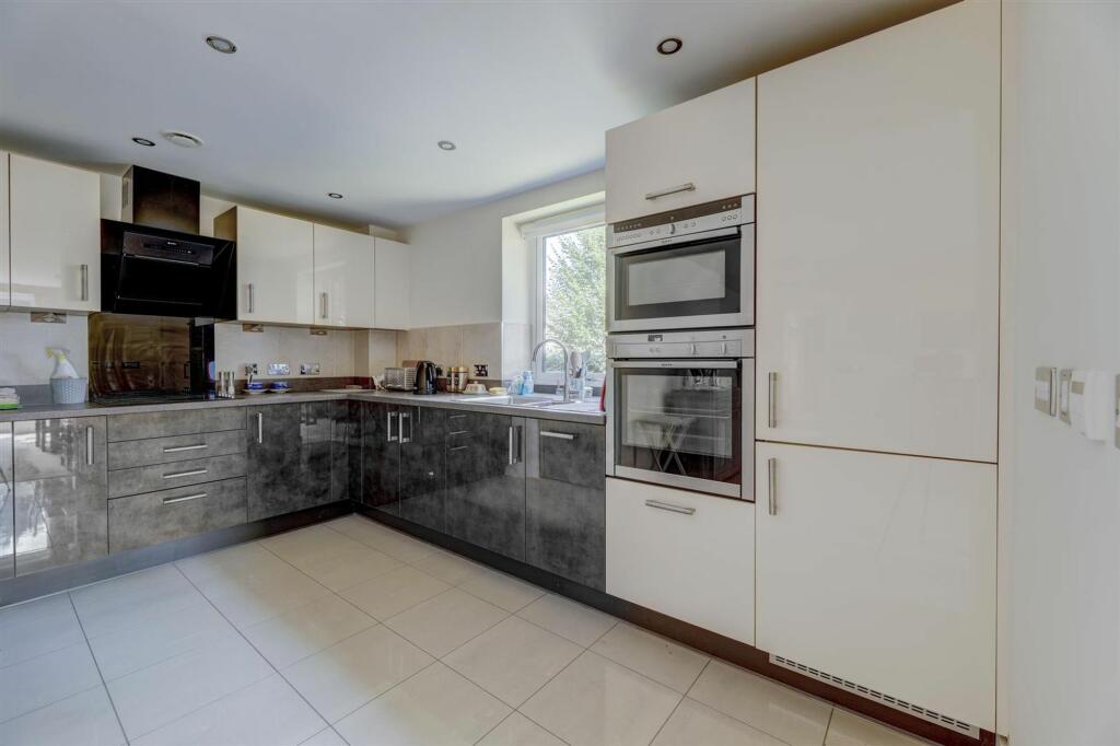 Additional image 6 of Warwick Road, Solihull, B91