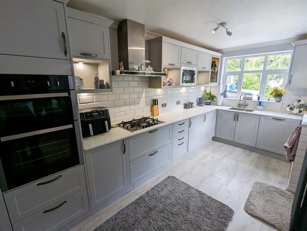 Additional image 28 of Beech Road, Tividale, Oldbury