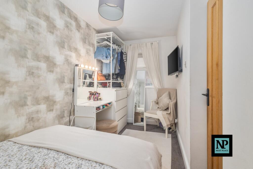 Additional image 20 of Foxglove, Amington, B77