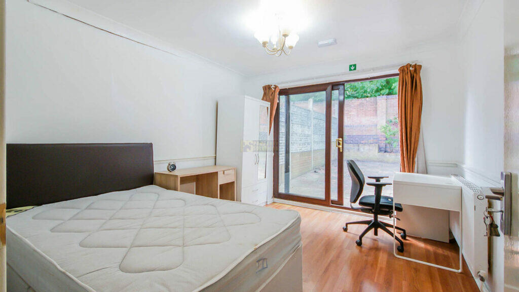 Additional image 4 of St Andrews Road, Birmingham, B9 4NB