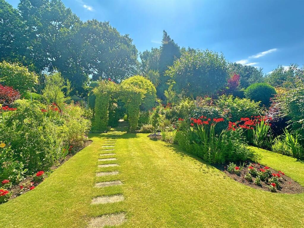 Additional image 21 of Streetly Crescent, Four Oaks, Sutton Coldfield