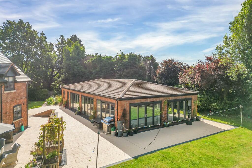 Additional image 30 of Oak Tree House, Scotland Lane, Harlaston, B79