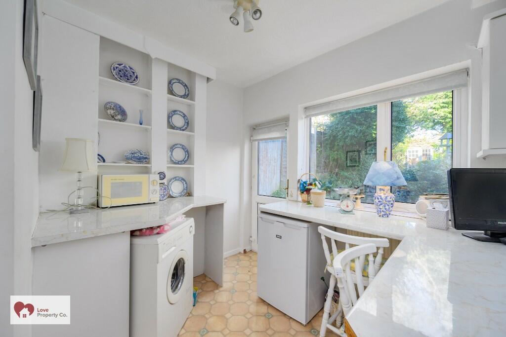 Additional image 9 of Bradbury Road, Solihull, B92 8AE