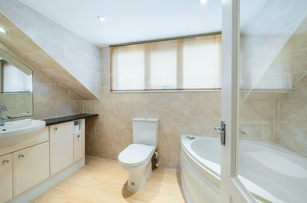 Additional image 13 of Heath Road, Hollywood, Worcestershire