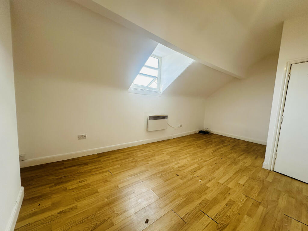 Additional image 2 of 462 Bearwood Road, Smethwick, West Midlands, B66