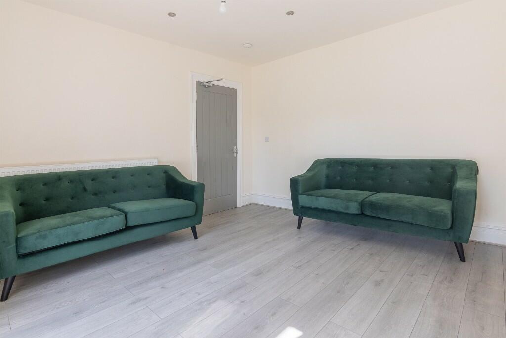 Additional image 6 of While Road, Sutton Coldfield, West Midlands, B72