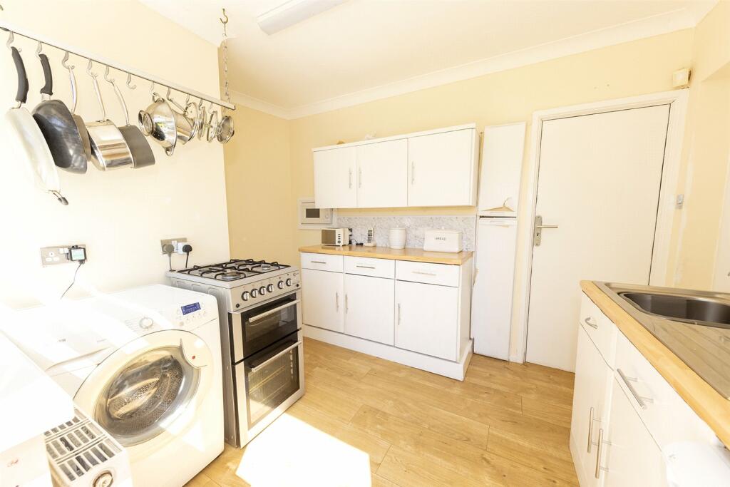 Additional image 9 of Elm Croft, Oldbury, West Midlands, B68