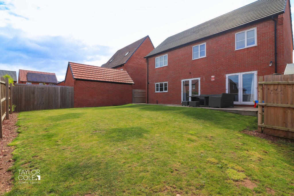 Additional image 36 of Fisher Close, Tamworth