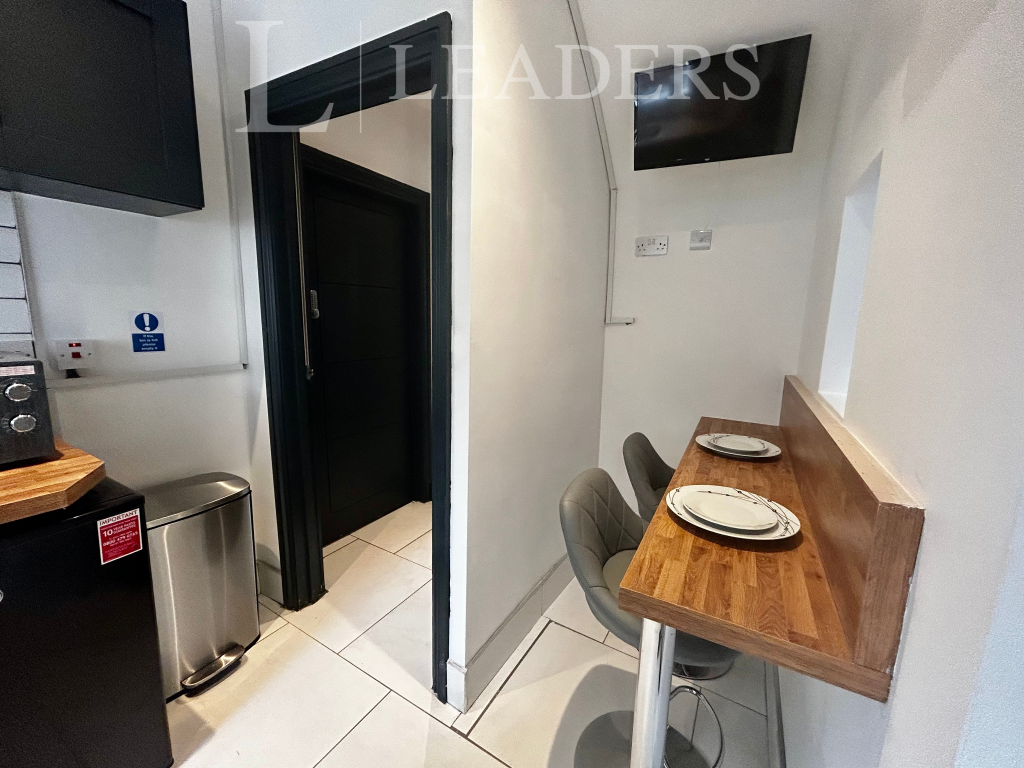 Additional image 14 of Room 3, Links Road, Oldbury