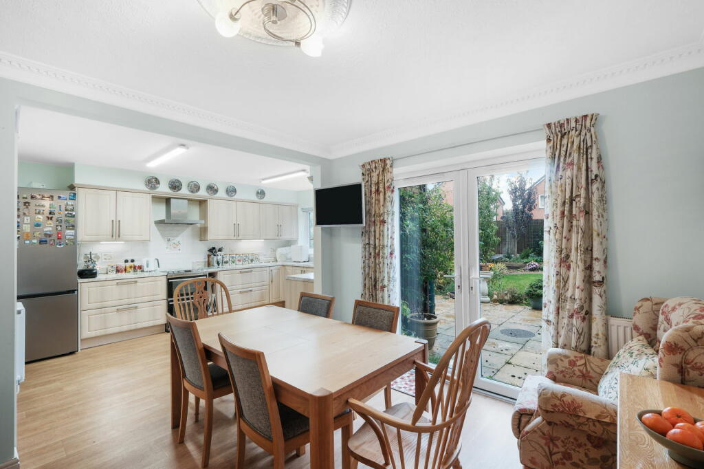 Additional image 3 of Holt Gardens, Studley, B80 7NU