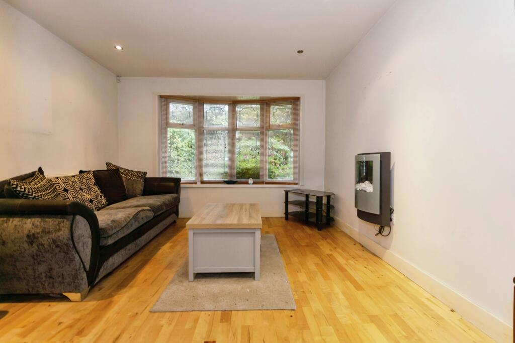 Additional image 3 of Reedmace Close, Birmingham, West Midlands, B38