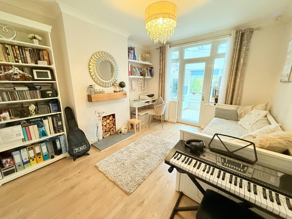 Additional image 30 of Stanway Road, Shirley