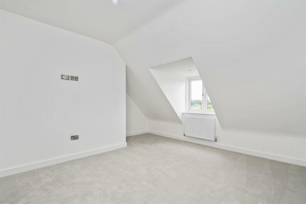 Additional image 8 of Lakeside View, Alcester Road, Wythall