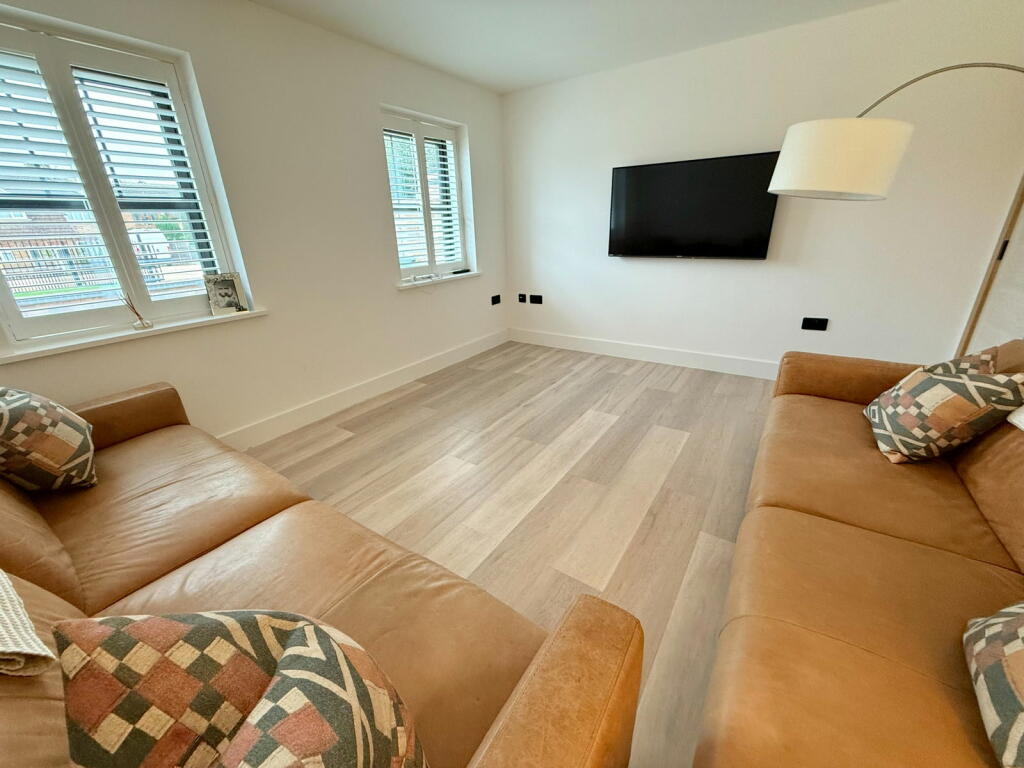 Additional image 16 of Shutt Lane, Earlswood