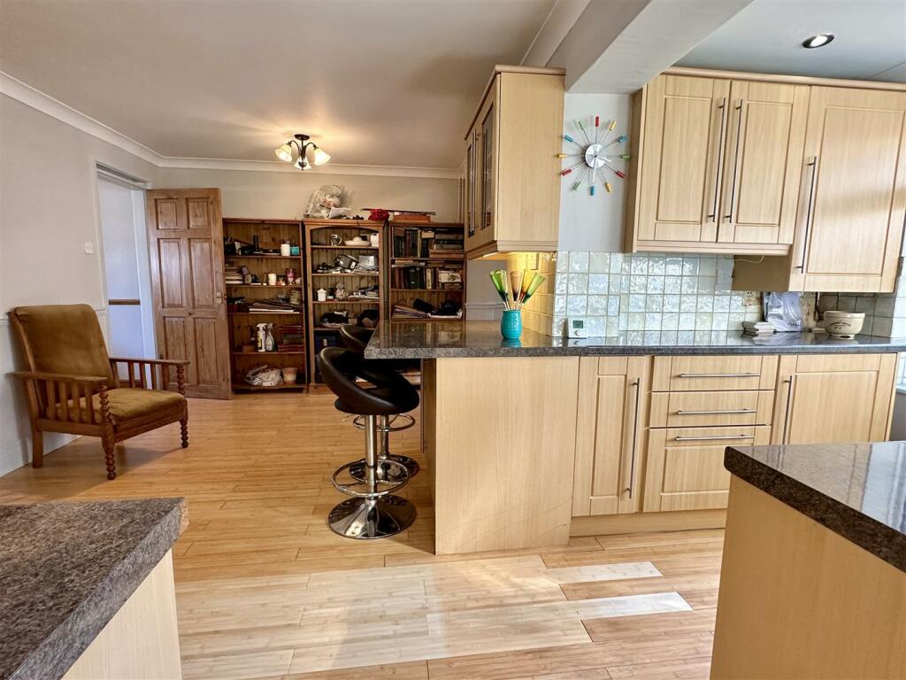 Additional image 13 of Foredrift Close, Southcrest, Redditch