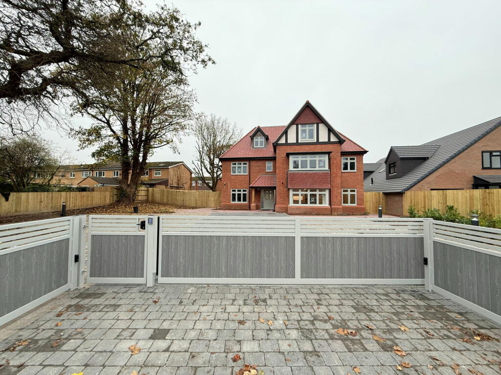 Additional image 17 of OAK TREE PLACE, Tanworth Lane, Shirley