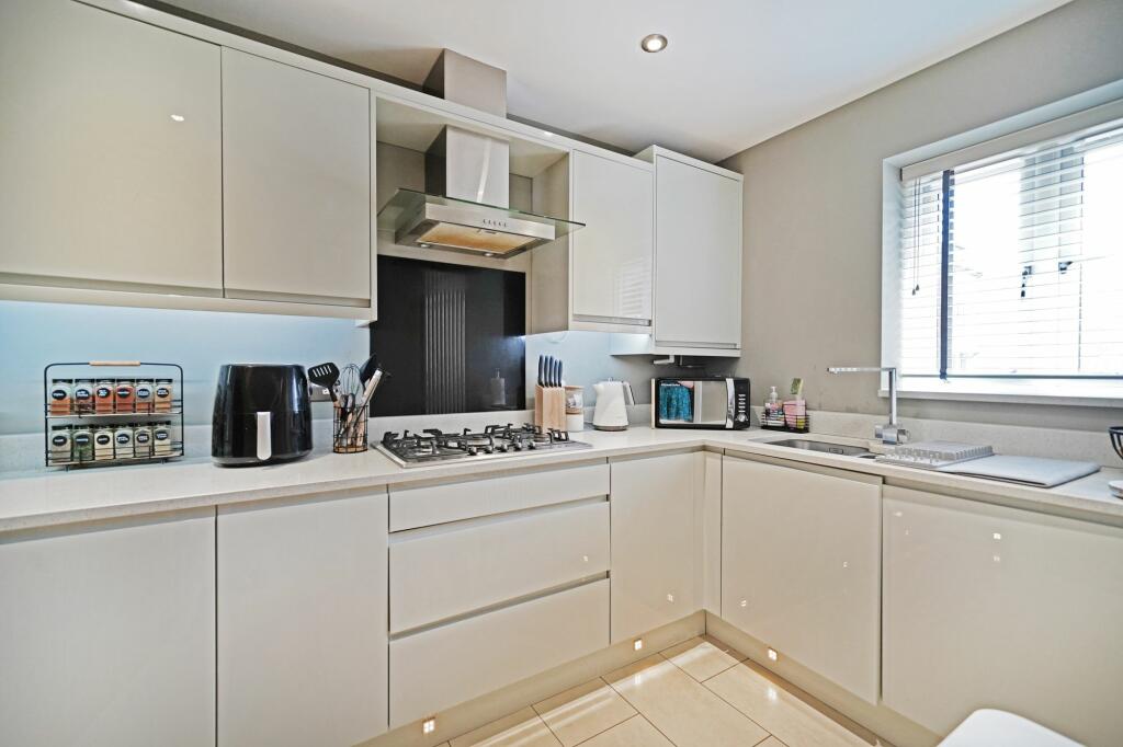 Additional image 4 of Trinity Way, Shirley, B90