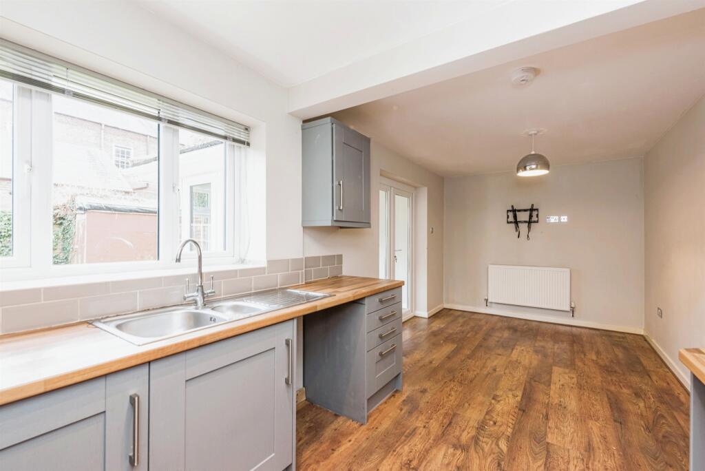 Additional image 5 of Newstead, Tamworth