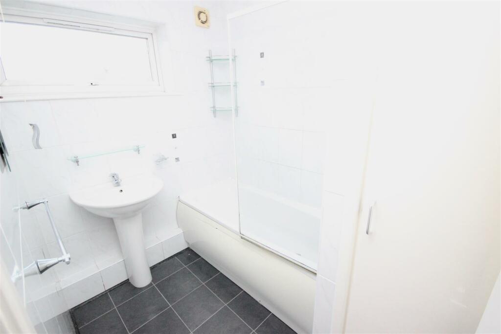 Additional image 10 of Corngreaves Road ,Cradley heath ,West Midlands