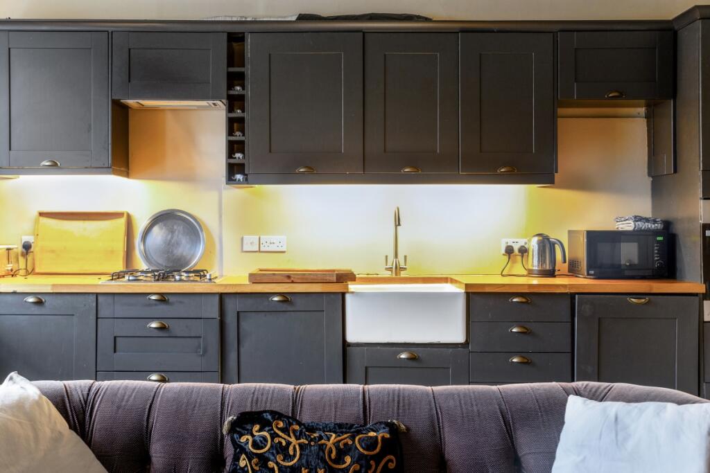 Additional image 22 of Beaufort East Bath BA1