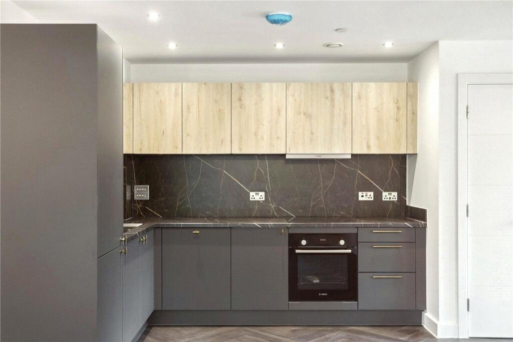 Additional image 6 of Imperial House, Princes Gate, Homer Road, Solihull, West Midlands, B91