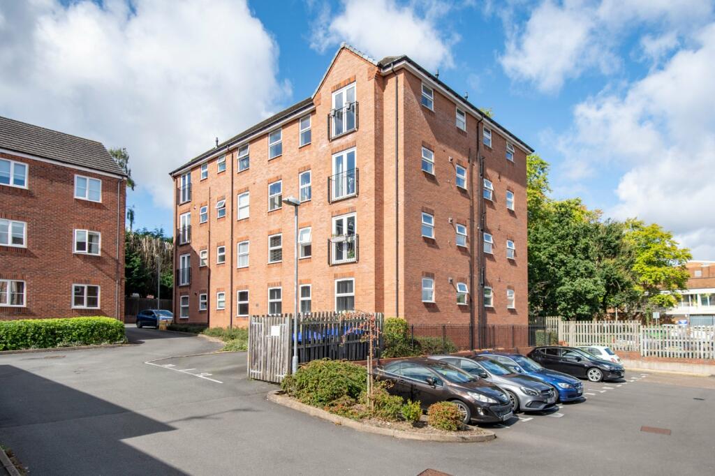 Brett Young Close, Halesowen, West Midlands, B63