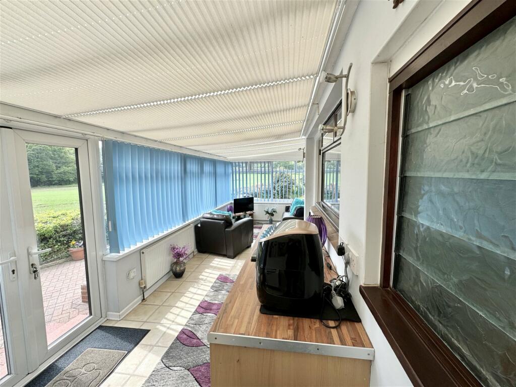 Additional image 8 of Wood Lane, Earlswood