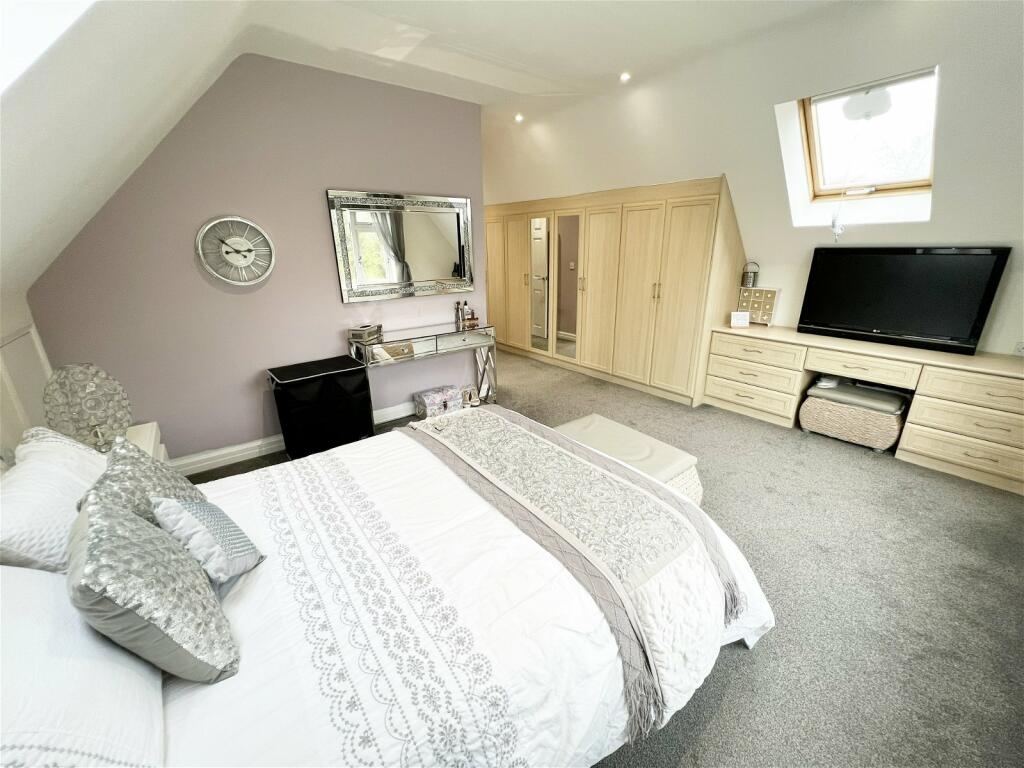 Additional image 20 of Birchy Close, Dickens Heath, Solihull