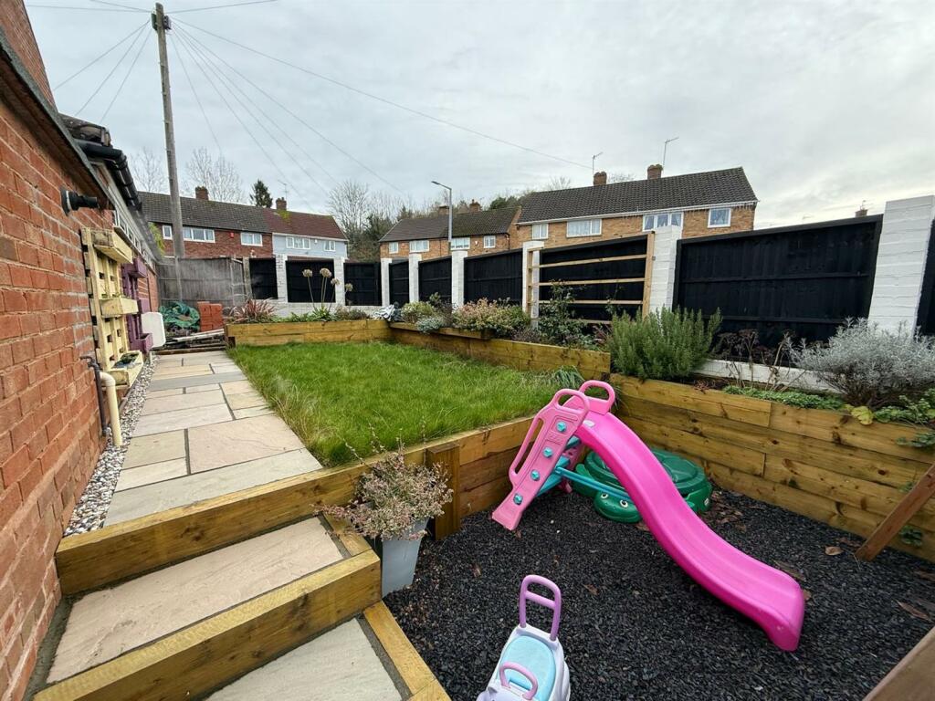 Additional image 10 of Wallace Rise, Cradley Heath, B64 7LP