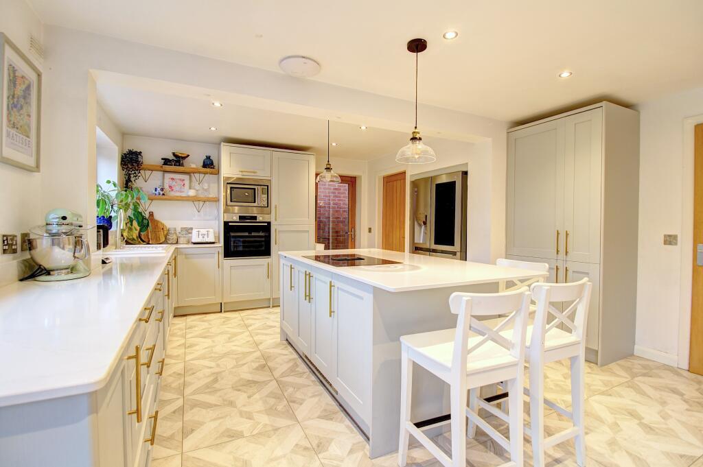 Additional image 6 of Kempton Drive, Tamworth, B77