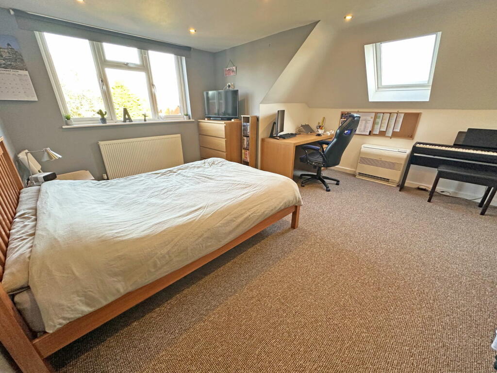 Additional image 19 of Yewhurst Road, Solihull, B91 1PN