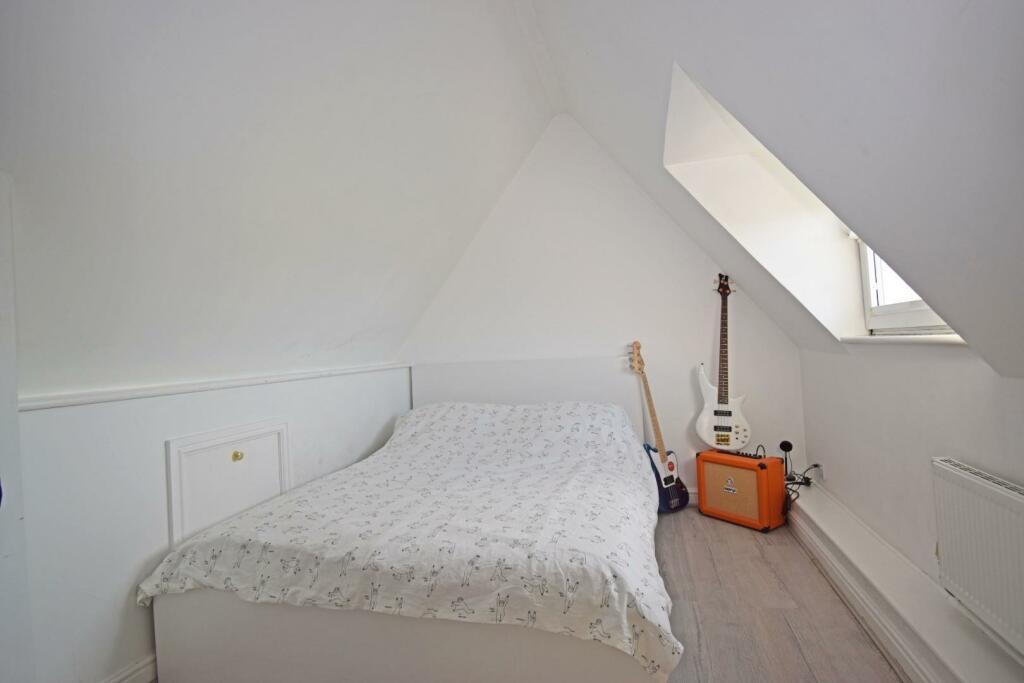 Additional image 17 of 10 The Crescent, Bromsgrove, Worcestershire, B60 2DE