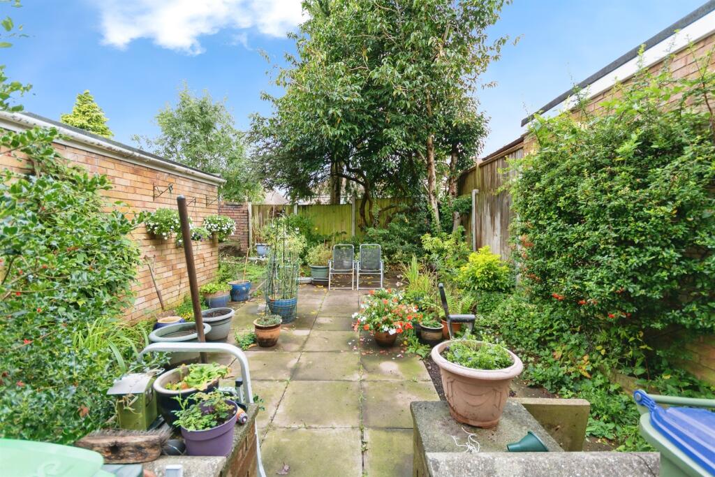 Additional image 12 of Suffolk Close, Oldbury