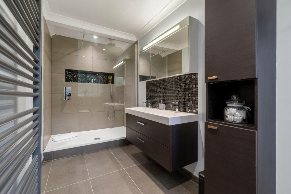 Additional image 28 of Brookwood Drive, Barnt Green, Birmingham B45 8GG