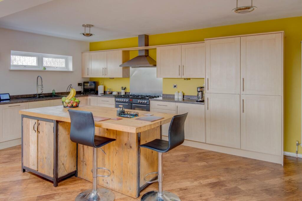 Additional image 22 of Fox Lane, Bromsgrove, Worcestershire, B61