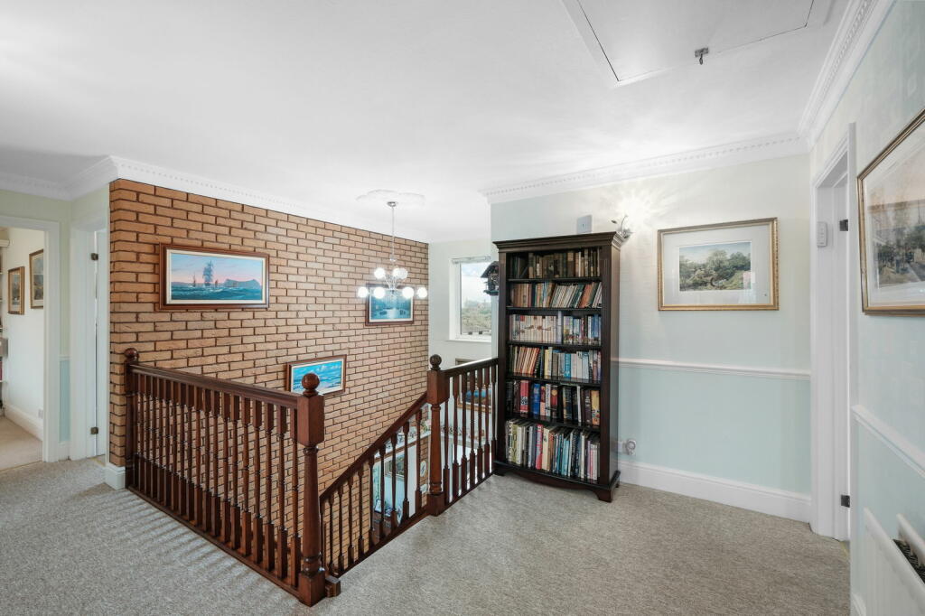 Additional image 13 of Holt Gardens, Studley, B80 7NU
