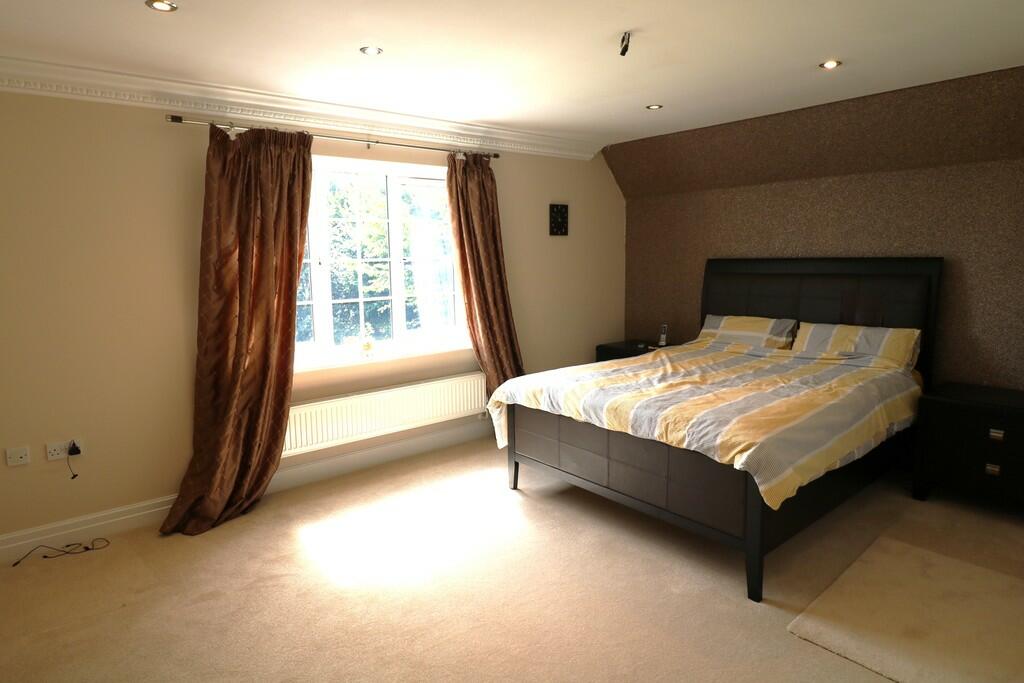 Additional image 13 of Warren Close, Earlswood