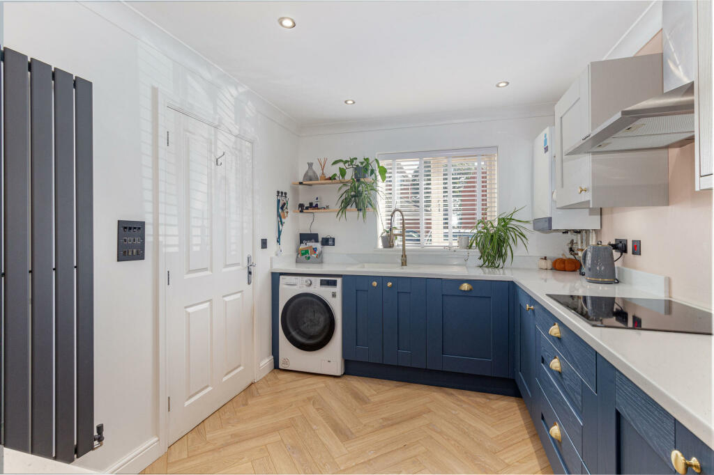 Additional image 20 of Regal Gardens, Bromsgrove. B61