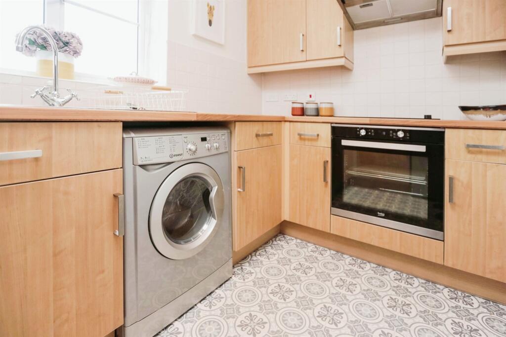 Additional image 17 of Cavalier Drive, Halesowen