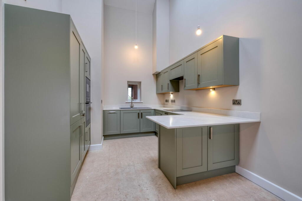 Additional image 4 of 6 Lion & Lamb Barns, Droitwich Road, Bradley Green B96 6RP