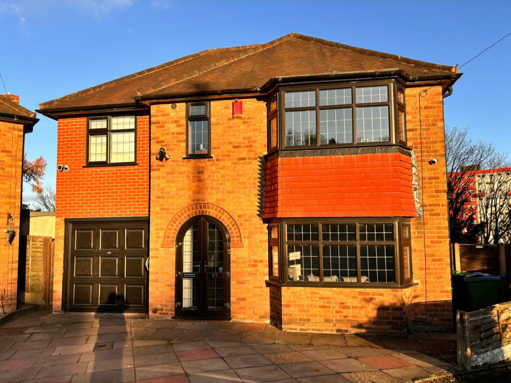 Charlemont Avenue, West Bromwich, B71