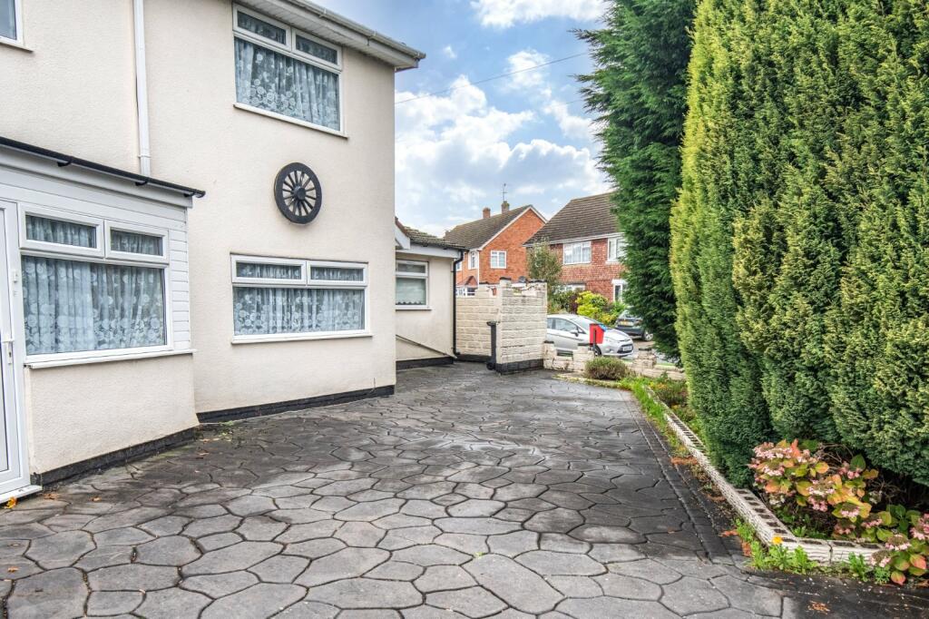 Additional image 10 of Willow Road, Bromsgrove, Worcestershire, B61